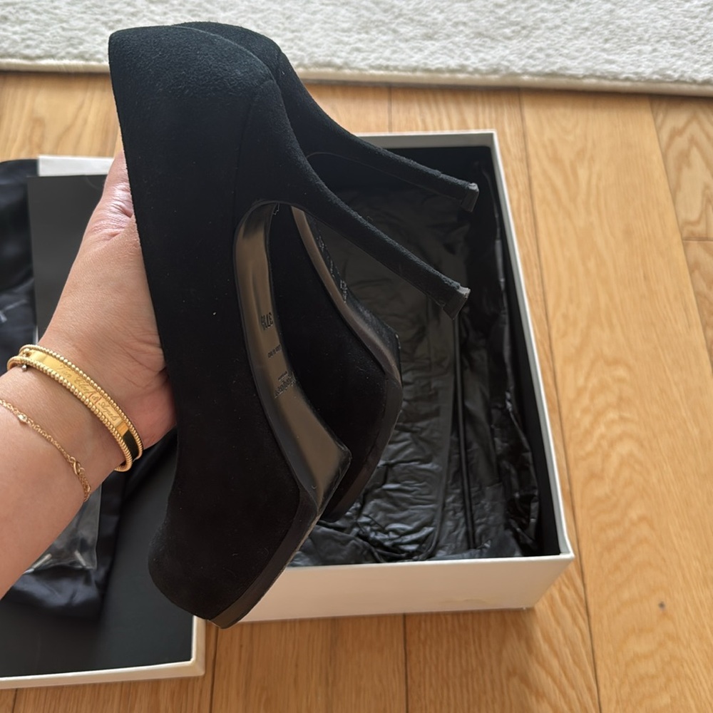 YSL Triboo Black Suede Pumps - Picture 3 of 5